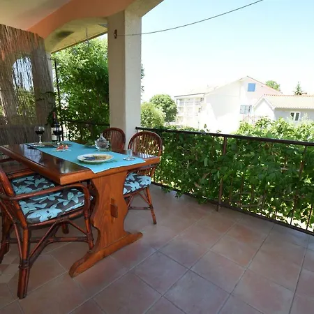 Apartment Helena マリンスカ